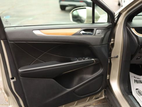 Used 2015 Lincoln MKC AWD w/ Equipment Group 102A Reserve image 10