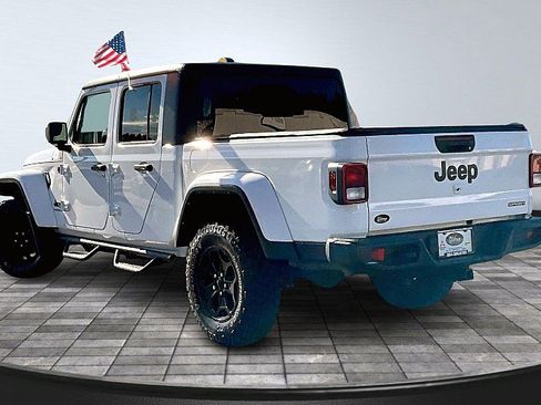 Used 2021 Jeep Gladiator Sport AWD/4WD image 14