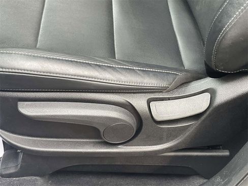 Used 2022 Kia Telluride LX image 18