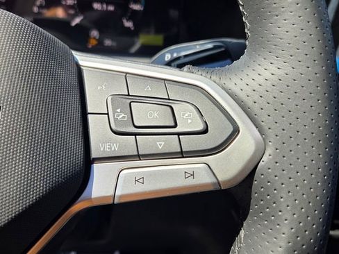 New 2026 Volkswagen Tiguan SE R-Line image 25