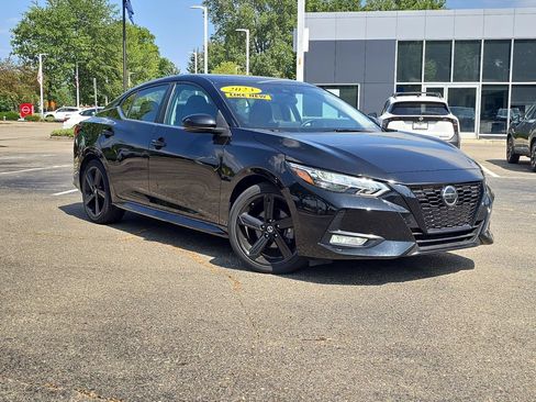 Used 2023 Nissan Sentra SR w/ Midnight Edition Package FWD image 1