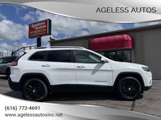 Used 2020 Jeep Cherokee Latitude Plus w/ Cold Weather Group image 1