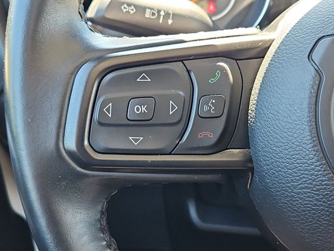 Used 2022 Jeep Gladiator Willys image 22