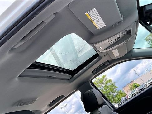 Used 2018 GMC Sierra 1500 SLT AWD/4WD image 26