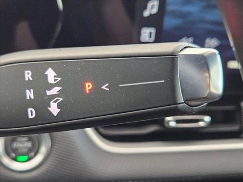 Used 2025 Chevrolet Equinox LT w/ Safety and Technology Package FWD image 20