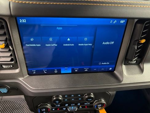 Certified 2024 Ford Bronco Badlands AWD/4WD image 9