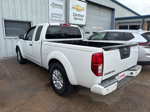 Used 2017 Nissan Frontier S image 4