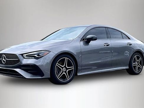 Used 2025 Mercedes-Benz CLA 250 image 2