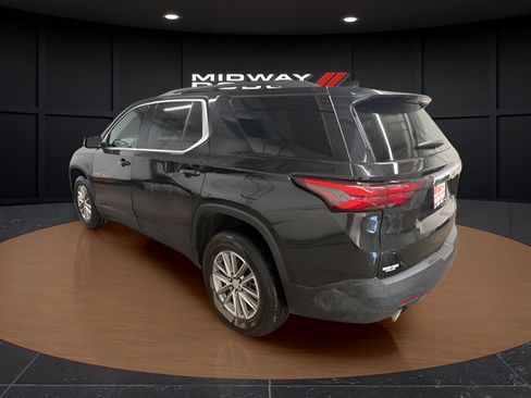 Used 2023 Chevrolet Traverse LT AWD/4WD image 3