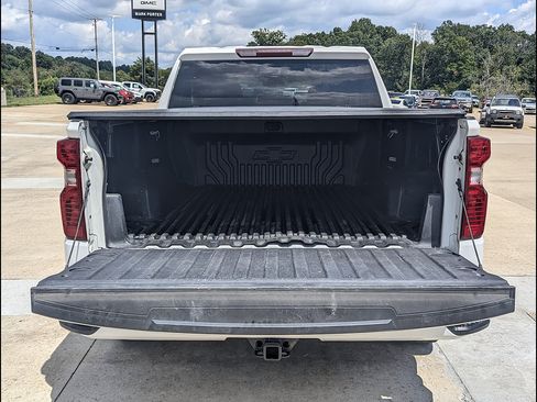Certified 2022 Chevrolet Silverado 1500 Custom AWD/4WD image 14