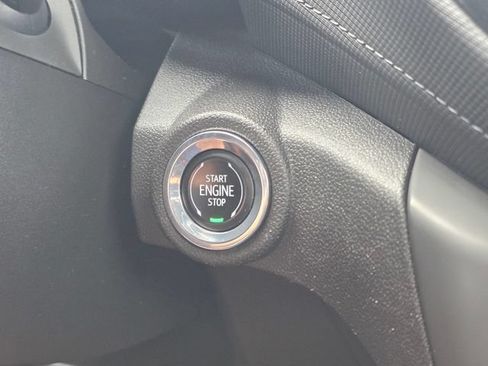 Used 2023 Chevrolet TrailBlazer LT w/ Convenience Package FWD image 30