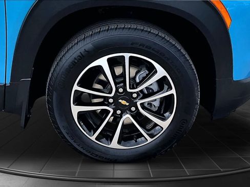 Used 2026 Chevrolet TrailBlazer LT w/ LT Cold Weather Package AWD/4WD image 34