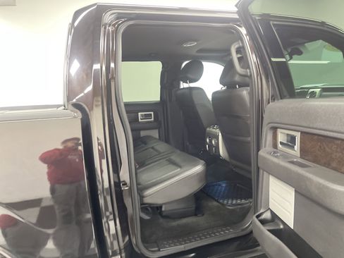 Used 2013 Ford F150 Platinum w/ Max Trailer Tow Pkg image 19