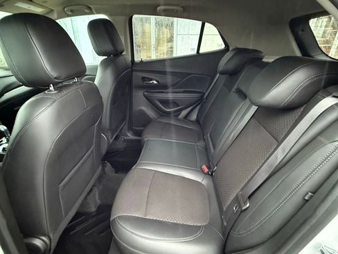 Used 2021 Buick Encore Preferred image 13