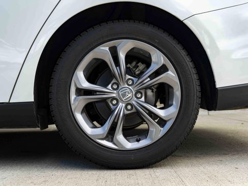 Used 2024 Honda Accord EX image 15