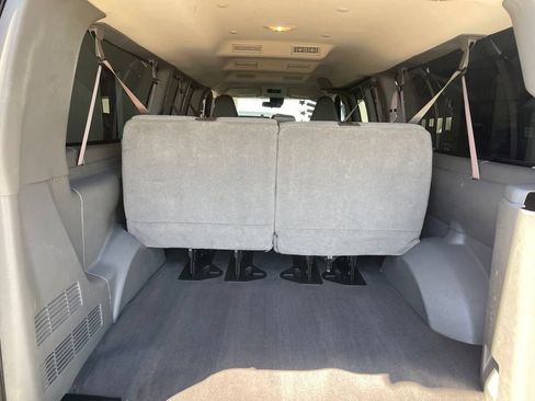 Used 2024 Chevrolet Express 3500 LT w/ LT Preferred Equipment Group RWD image 8