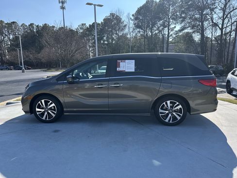 Used 2021 Honda Odyssey Touring image 7