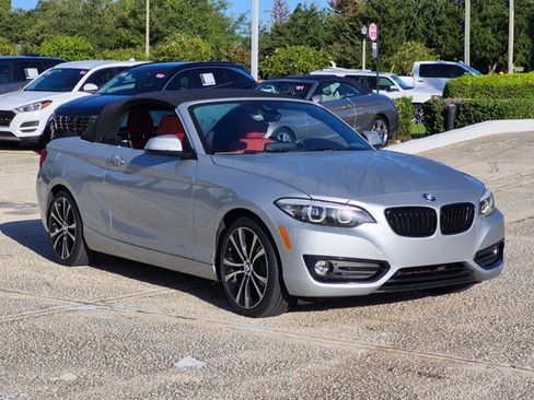 Used 2020 BMW 230i Convertible w/ Convenience Package RWD image 3