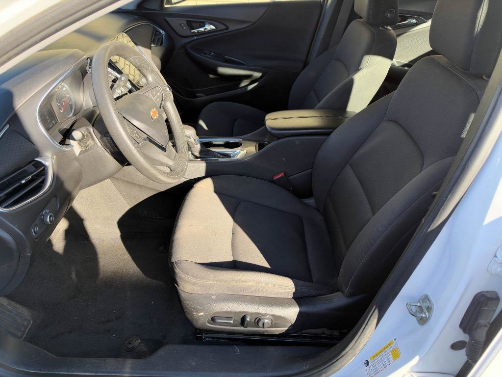 Used 2021 Chevrolet Malibu LT FWD image 21