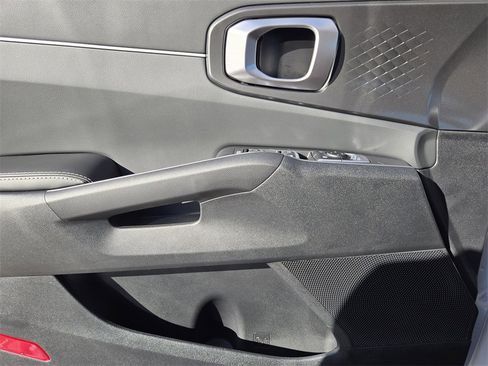 New 2026 Kia Sorento S image 32