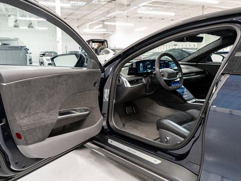 Used 2024 Lucid Air Sapphire image 15