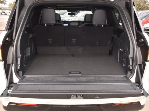 New 2025 Lincoln Navigator L Reserve w/ Jet Appearance Package image 41