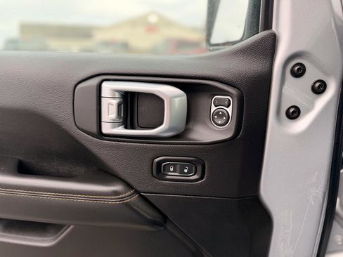 Used 2024 Jeep Wrangler Unlimited Sahara w/ Dual Top Group image 13