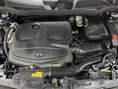 Used 2018 INFINITI QX30 AWD image 31