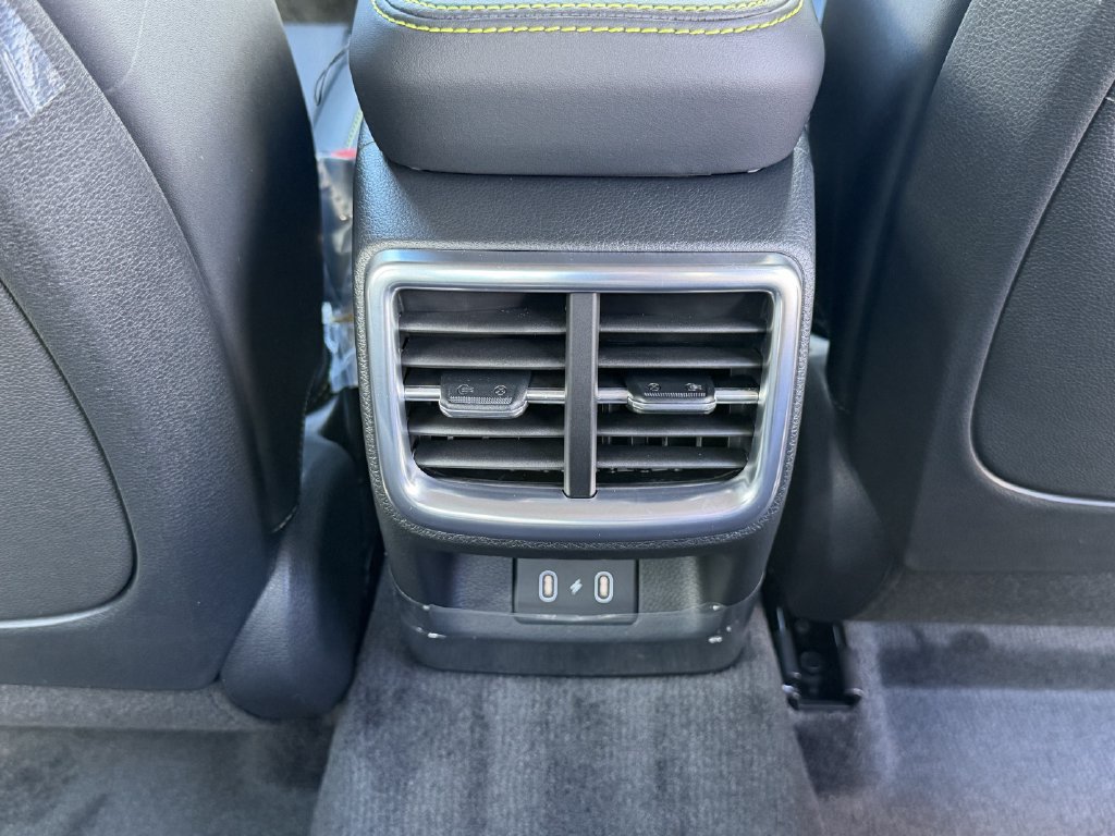New 2027 Kia K5 GT FWD image 17