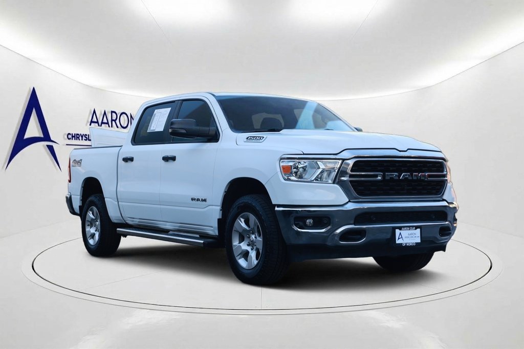 Used 2024 RAM 1500 Big Horn AWD/4WD image 3