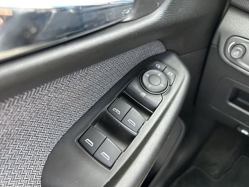 Used 2024 Chevrolet TrailBlazer LT w/ LT Cold Weather Package AWD/4WD image 30