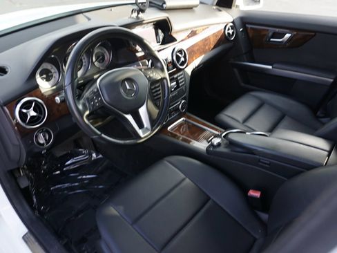 Used 2015 Mercedes-Benz GLK 350 2WD image 25