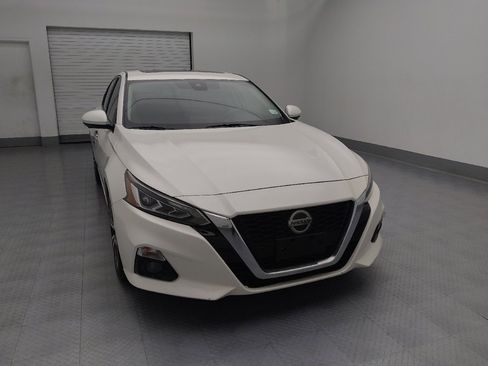 Used 2019 Nissan Altima 2.5 Platinum image 14