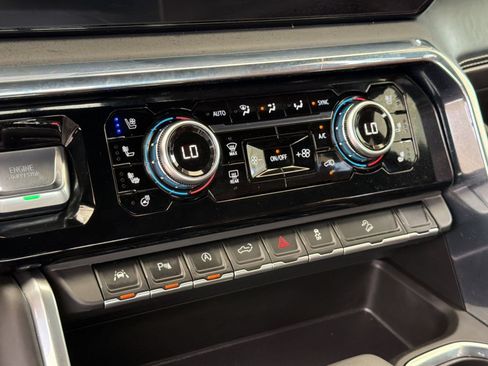 Certified 2025 GMC Sierra 1500 Denali Ultimate AWD/4WD image 16