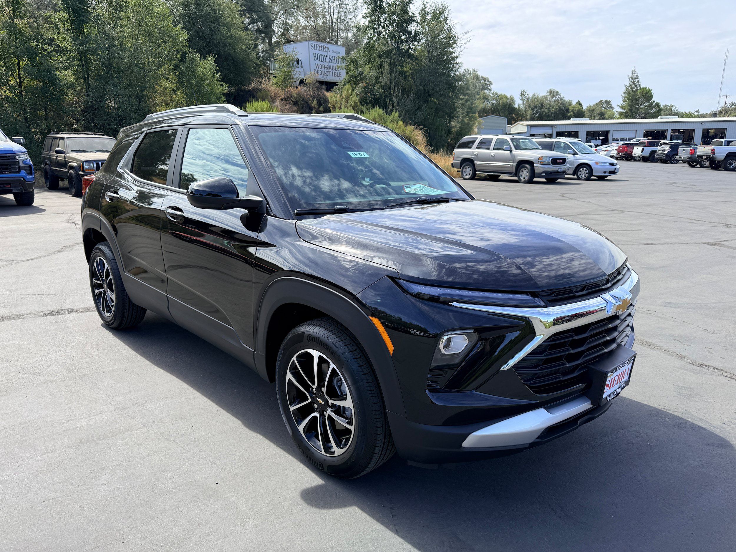 New 2026 Chevrolet TrailBlazer LT w/ Convenience Package AWD/4WD image 3