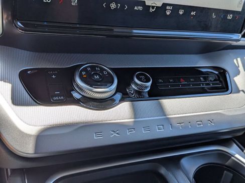 New 2026 Ford Expedition Max Active AWD/4WD image 16