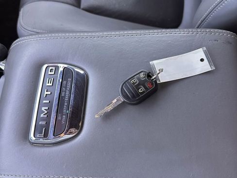 Used 2011 Ford F150 Lariat Limited AWD/4WD image 22