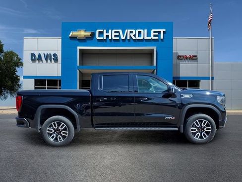 Used 2025 GMC Sierra 1500 AT4 w/ AT4 Premium Package AWD/4WD image 2