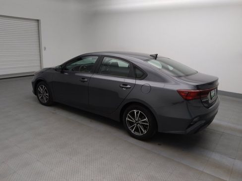 Used 2022 Kia Forte LXS image 3