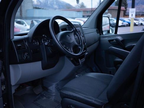 Used 2013 Mercedes-Benz Sprinter 2500 image 7