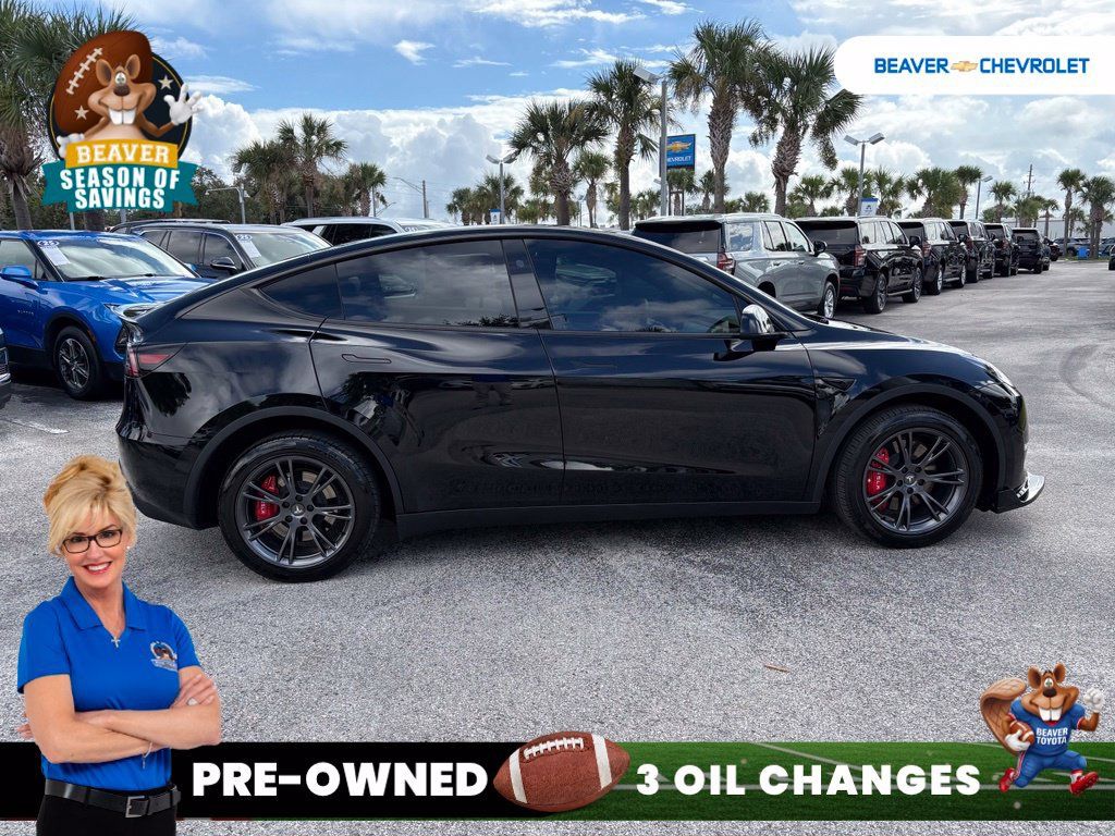 Used 2025 Tesla Model Y Long Range RWD image 8