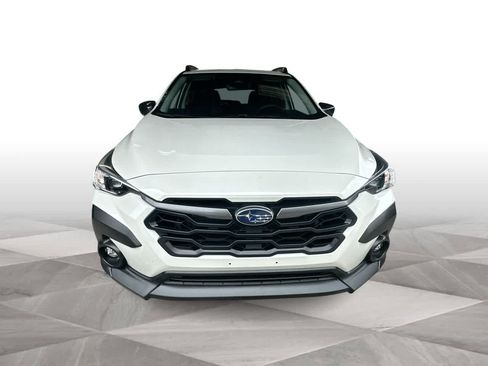 Used 2025 Subaru Crosstrek 2.5i Premium AWD/4WD image 3