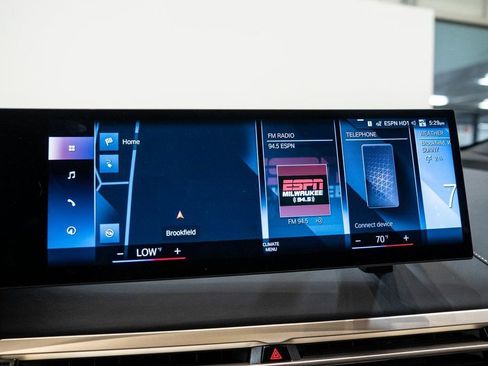 Used 2023 BMW iX xDrive50 w/ Ultimate Package 2 image 23