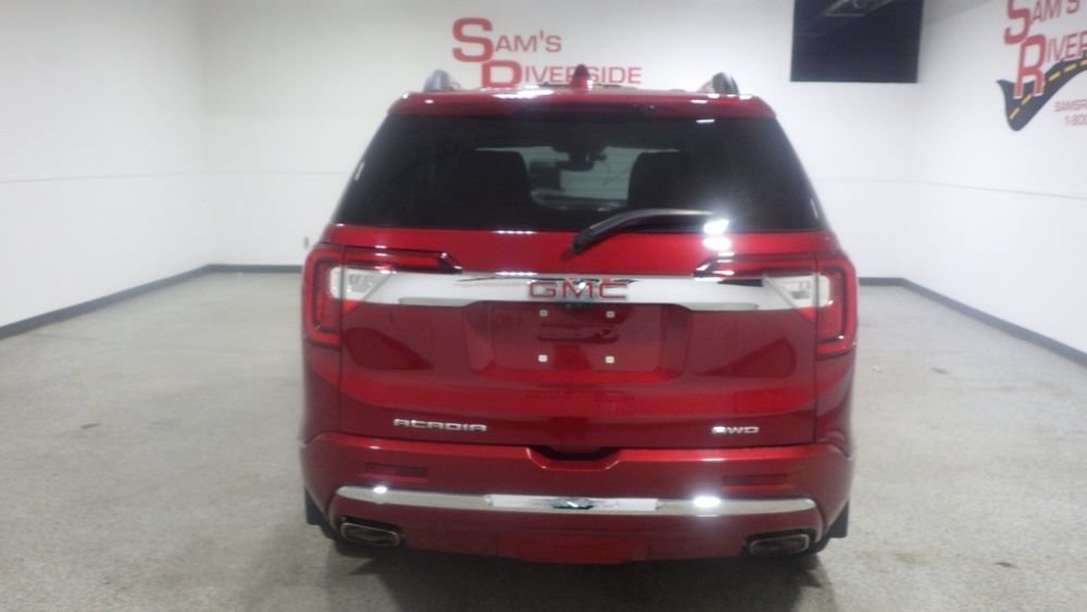 Used 2020 GMC Acadia Denali w/ Technology Package AWD/4WD image 3