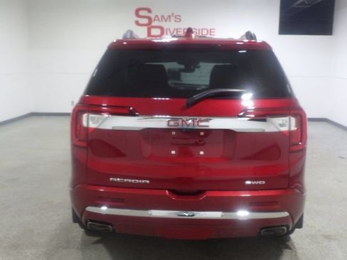 Used 2020 GMC Acadia Denali w/ Technology Package AWD/4WD image 3
