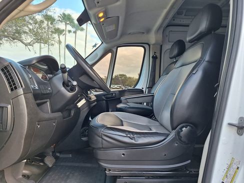 Used 2021 RAM ProMaster 2500 image 9