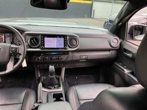 Used 2021 Toyota Tacoma TRD Pro AWD/4WD image 16