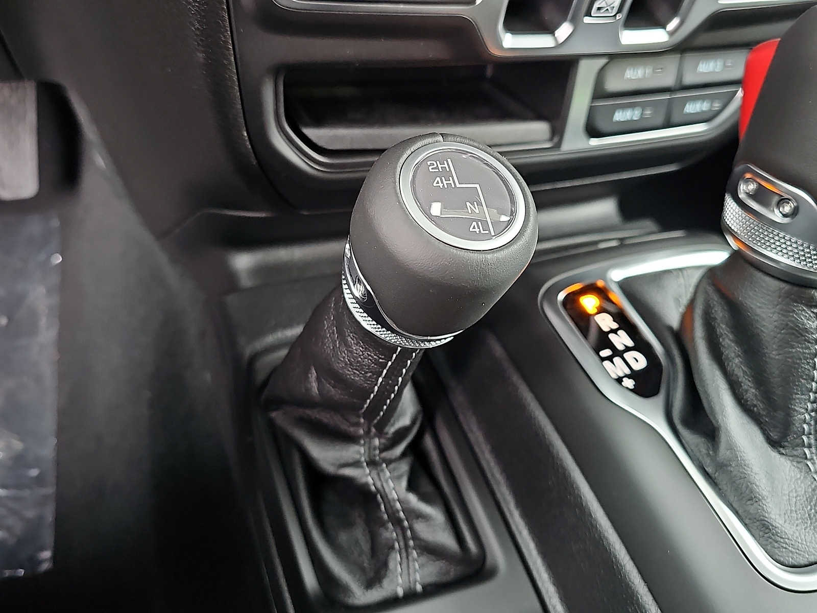 New 2026 Jeep Wrangler Unlimited Sahara AWD/4WD image 15
