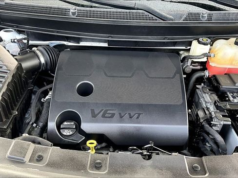 Used 2021 Buick Enclave Premium w/ Sun and Sites Package FWD image 31
