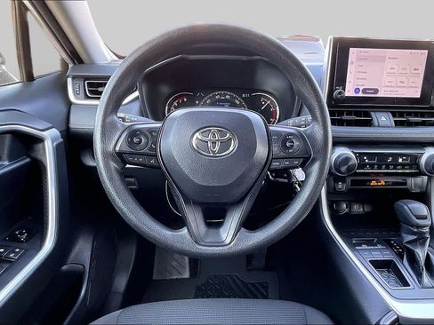 Used 2023 Toyota RAV4 LE FWD image 5